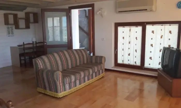 Rexer-San-Felice-del-Molise-Casa-indipendente-SALONE