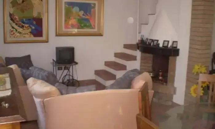 Rexer-Roccastrada-Villa-bifamiliare-panoramica-maremma-SALONE