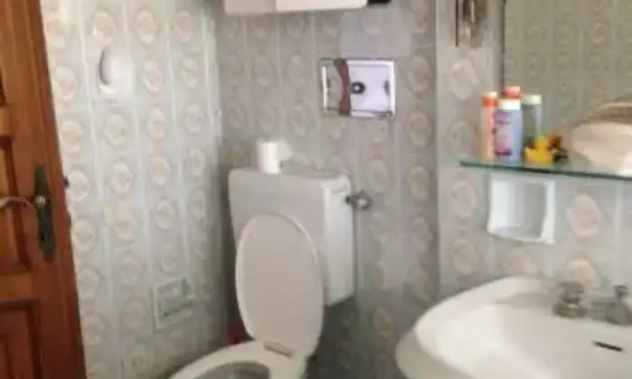 Rexer-Perugia-Camera-vicino-al-centro-BAGNO