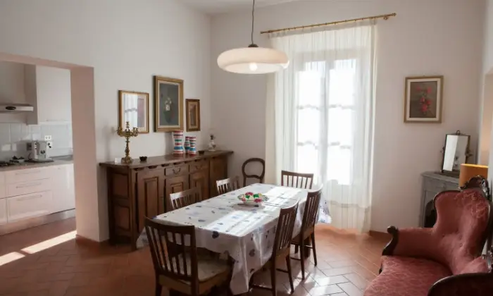 Rexer-Scarperia-e-San-Piero-AFFITTO-APPARTAMENTO-VILLA-TORRICELLI-SALONE