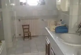 Rexer-Castel-Focognano-Appartamento-in-vecchio-borgo-BAGNO