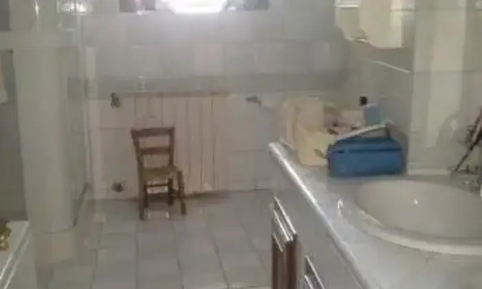 Rexer-Castel-Focognano-Appartamento-in-vecchio-borgo-BAGNO