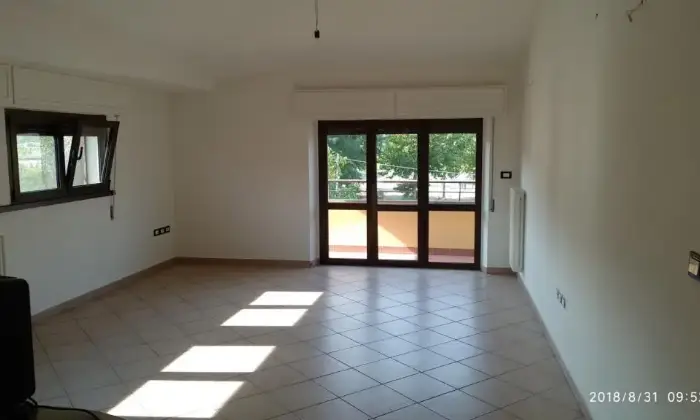 Rexer-Pennabilli-Appartamento-piano-SALONE