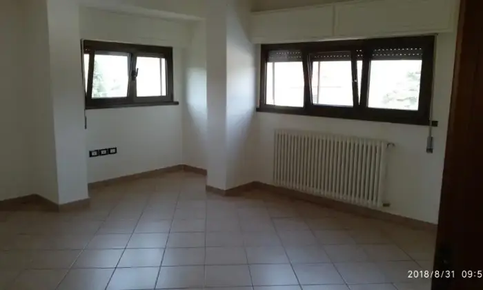 Rexer-Pennabilli-Appartamento-piano-SALONE