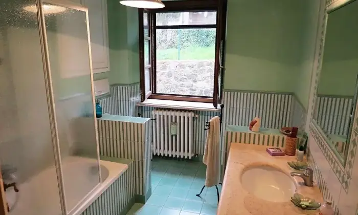 Rexer-Orvieto-Casale-in-pietra-ristrutturato-loc-Morrano-Orvieto-BAGNO