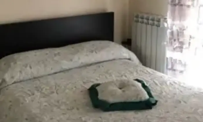 Rexer-Roma-Attichetto-bilocale-completamente-arredato-CAMERA-DA-LETTO