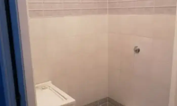 Rexer-Cassino-Ufficio-in-affitto-BAGNO