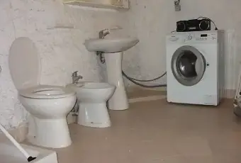 Rexer-Poggio-Moiano-Trilocale-ristrutturato-arredato-indipendente-BAGNO