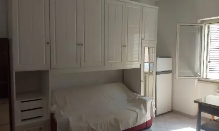 Rexer-Fiumicino-Monolocale-zona-centrale-CAMERA-DA-LETTO