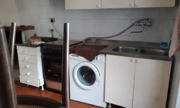 Rexer-Castel-San-Pietro-Romano-Appartamento-in-affitto-CUCINA