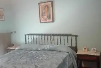 Rexer-Cantalice-Affitto-appartamento-a-studenti-o-lavoratori-CAMERA-DA-LETTO