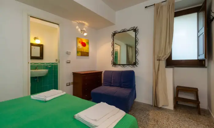 Rexer-Ceraso-Monolocale-IL-VICOLO-discrezione-e-praticit-CAMERA-DA-LETTO