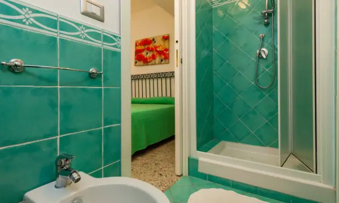 Rexer-Ceraso-Monolocale-IL-VICOLO-discrezione-e-praticit-BAGNO