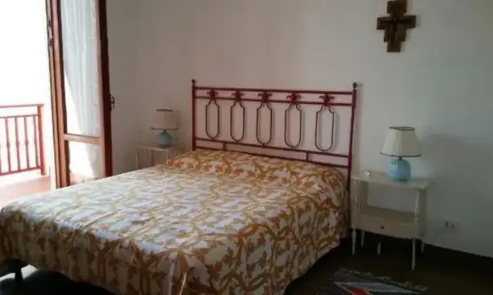 Rexer-Latina-CirceoTerracina-villa-in-residence-con-custode-CAMERA-DA-LETTO