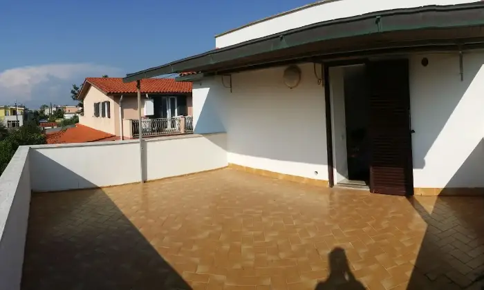 Rexer-Fiumicino-Appartamento-primo-piano-in-affitto-in-via-dei-Polpi-ALTRO