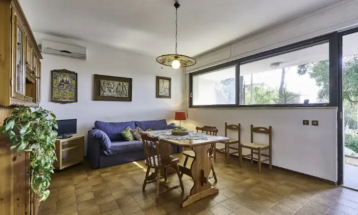 Rexer-Pulsano-Appartamento-in-villa-freschissimo-e-silenzioso-SALONE
