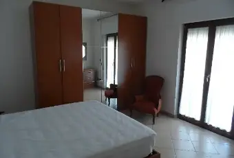 Rexer-LAquila-Trilocale-arredato-nuovo-CAMERA-DA-LETTO