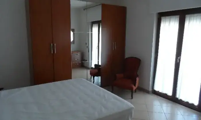 Rexer-LAquila-Trilocale-arredato-nuovo-CAMERA-DA-LETTO