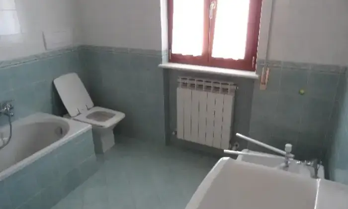 Rexer-LAquila-Trilocale-arredato-nuovo-BAGNO