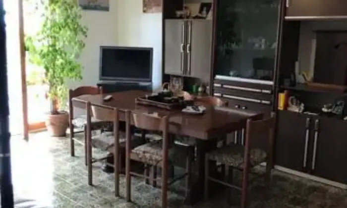 Rexer-Jesi-Appartamento-NON-AMMOBILIATO-zona-Tabano-SALONE