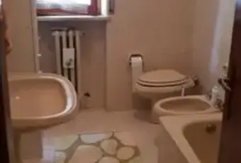 Rexer-Jesi-Appartamento-NON-AMMOBILIATO-zona-Tabano-BAGNO