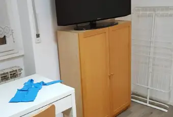 Rexer-Milano-Affittasi-stanza-singola-in-bilocale-CAMERA-DA-LETTO