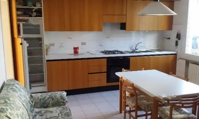 Rexer-Fano-Affitto-di-Casa-indipendente-in-via-Giotto-SALONE