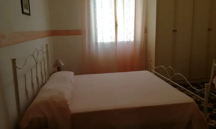 Rexer-Lecce-Salento-villetta-comoda-vicinissima-al-mare-CAMERA-DA-LETTO
