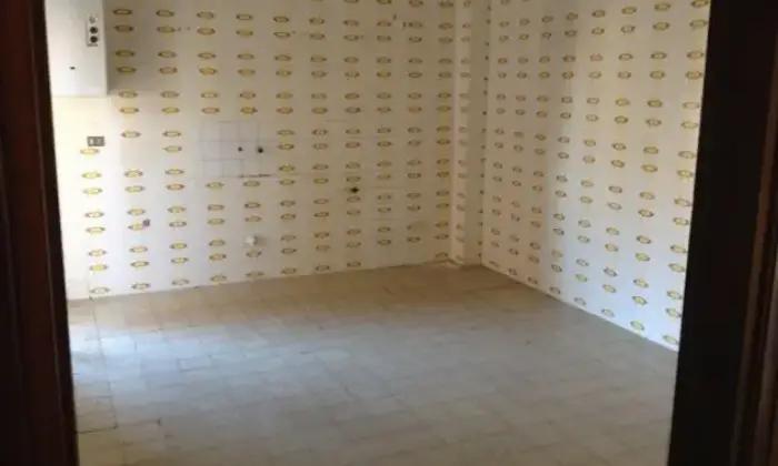 Rexer-Foggia-Ampio-e-luminoso-appartamento-centrale-CUCINA