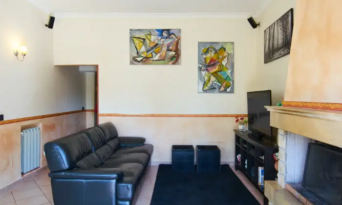 Rexer-Canale-Monterano-Appartamento-in-via-montecavallo-Canale-Monterano-SALONE