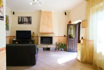 Rexer-Canale-Monterano-Appartamento-in-via-montecavallo-Canale-Monterano-SALONE