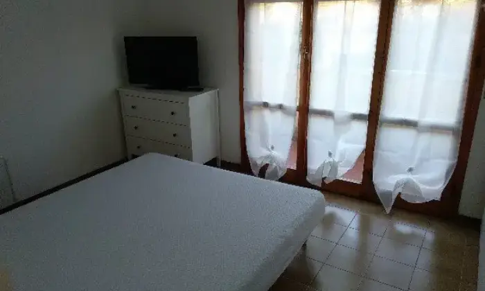 Rexer-Pisa-Bilocale-barbaricina-CAMERA-DA-LETTO