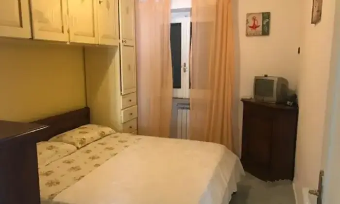 Rexer-Lacco-Ameno-Casetta-ad-Ischia-CAMERA-DA-LETTO