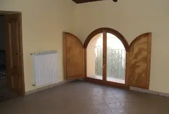 Rexer-San-Nicola-la-Strada-Appartamento-indipendente-su-due-livelli-CAMERA-DA-LETTO