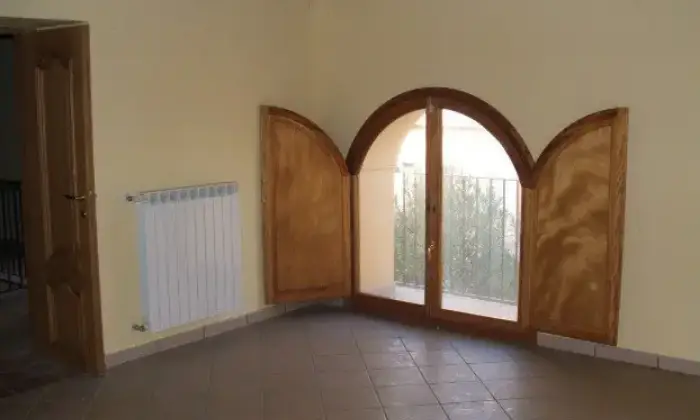Rexer-San-Nicola-la-Strada-Appartamento-indipendente-su-due-livelli-CAMERA-DA-LETTO