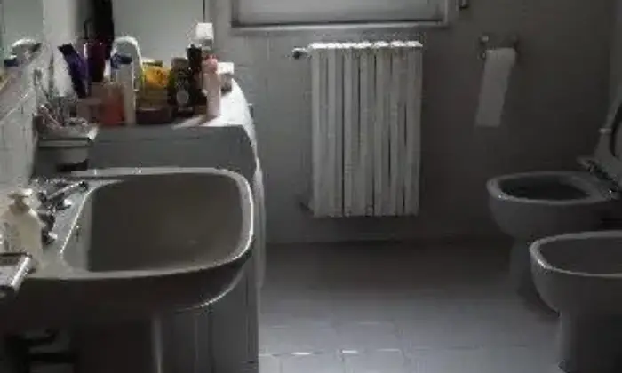 Rexer-Pontelandolfo-Trilocale-in-affitto-in-contrada-grotte-Pontelandolfo-BAGNO