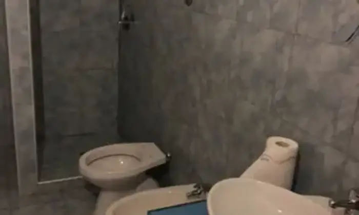 Rexer-Portici-Bilocale-ristrutturato-BAGNO