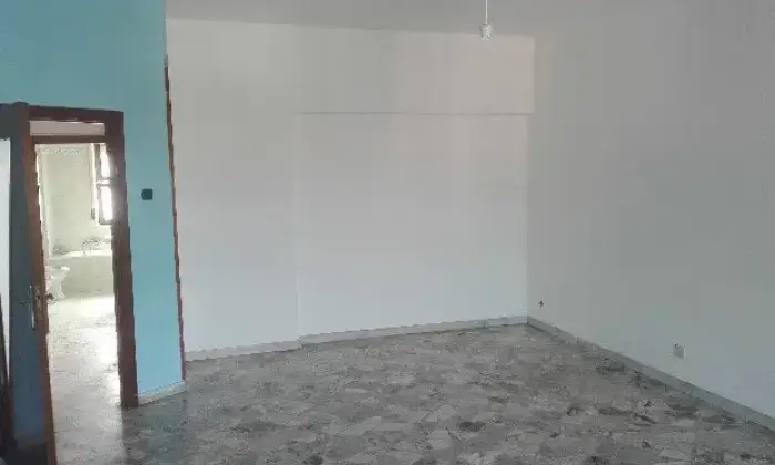Rexer-Santa-Maria-Capua-Vetere-App-Uso-ufficio-o-Abitativo-Piano-Panoramico-SALONE
