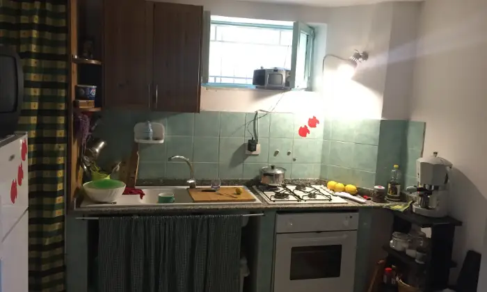 Rexer-Vibonati-Appartamento-in-affitto-in-villa-CUCINA
