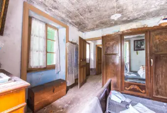 Rexer-Cravagliana-Casa-indipendente-da-ristrutturare-parzialmente-CAMERA-DA-LETTO