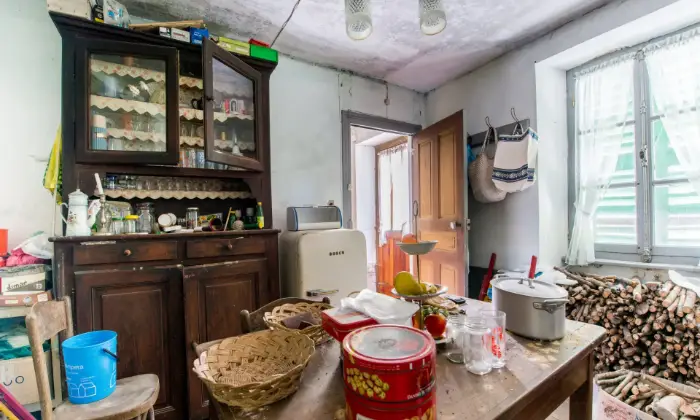 Rexer-Cravagliana-Casa-indipendente-da-ristrutturare-parzialmente-SALA