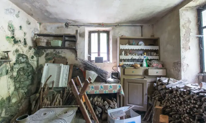 Rexer-Cravagliana-Casa-indipendente-da-ristrutturare-parzialmente-CUCINA