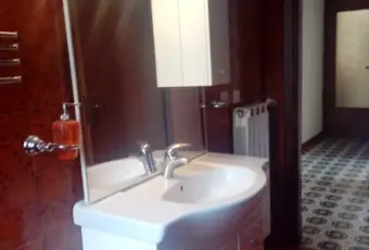 Rexer-SantAnastasia-Ampio-appartamento-BAGNO