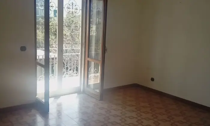 Rexer-SantAnastasia-Ampio-appartamento-CAMERA-DA-LETTO