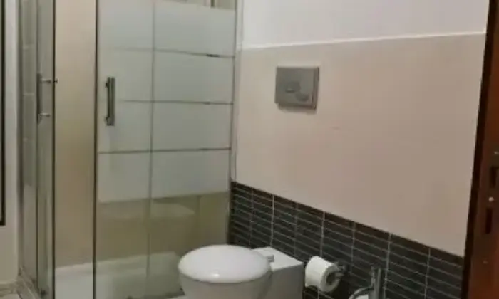 Rexer-Siracusa-MINI-APPARTAMENTO-ARREDATO-INGRESSO-BELVEDERE-SIRACUSA-BAGNO