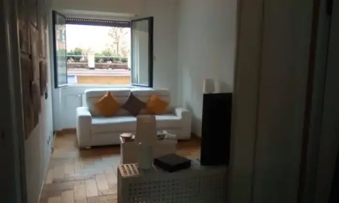 Rexer-Milano-PRIVATO-VCORSICA-AFFITTA-PARTICOLARE-APPARTAMENTO-SC-INCLUSE-CAMERA-DA-LETTO