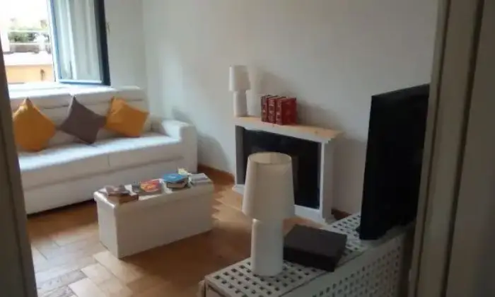 Rexer-Milano-PRIVATO-VCORSICA-AFFITTA-PARTICOLARE-APPARTAMENTO-SC-INCLUSE-CAMERA-DA-LETTO