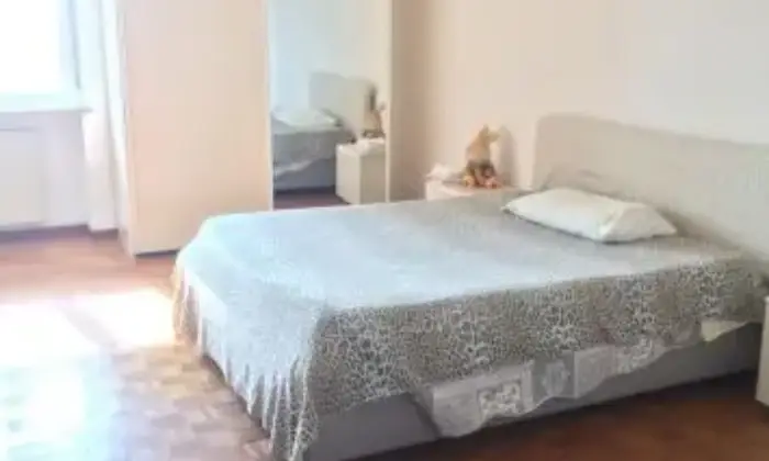 Rexer-Udine-AMPIO-BICAMERE-ARREDATO-ANCHE-BREVI-PERIODI-CAMERA-DA-LETTO