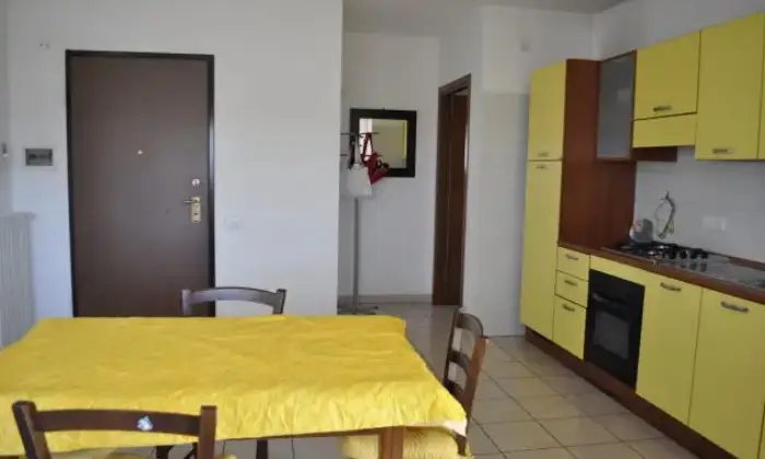 Rexer-Torino-Affitasi-trilocale-arredato-posti-letto-super-servito-CUCINA