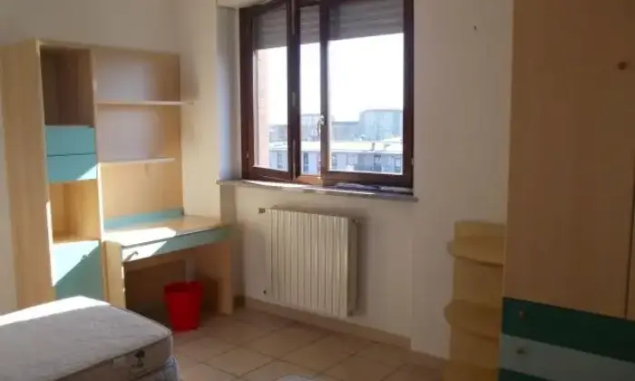 Rexer-Torino-Affitasi-trilocale-arredato-posti-letto-super-servito-CAMERA-DA-LETTO